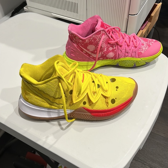 Selling my rare Kyrie 5 SpongeBob and Patrick mismatch- size 8.5 mens - Picture 2 of 5